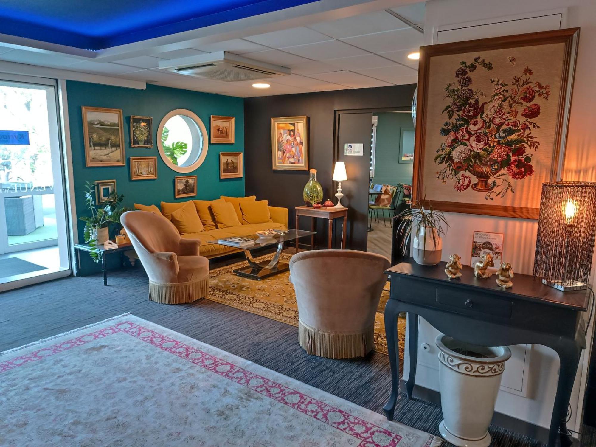 Hotel Kyriad Brive Ouest Bagian luar foto