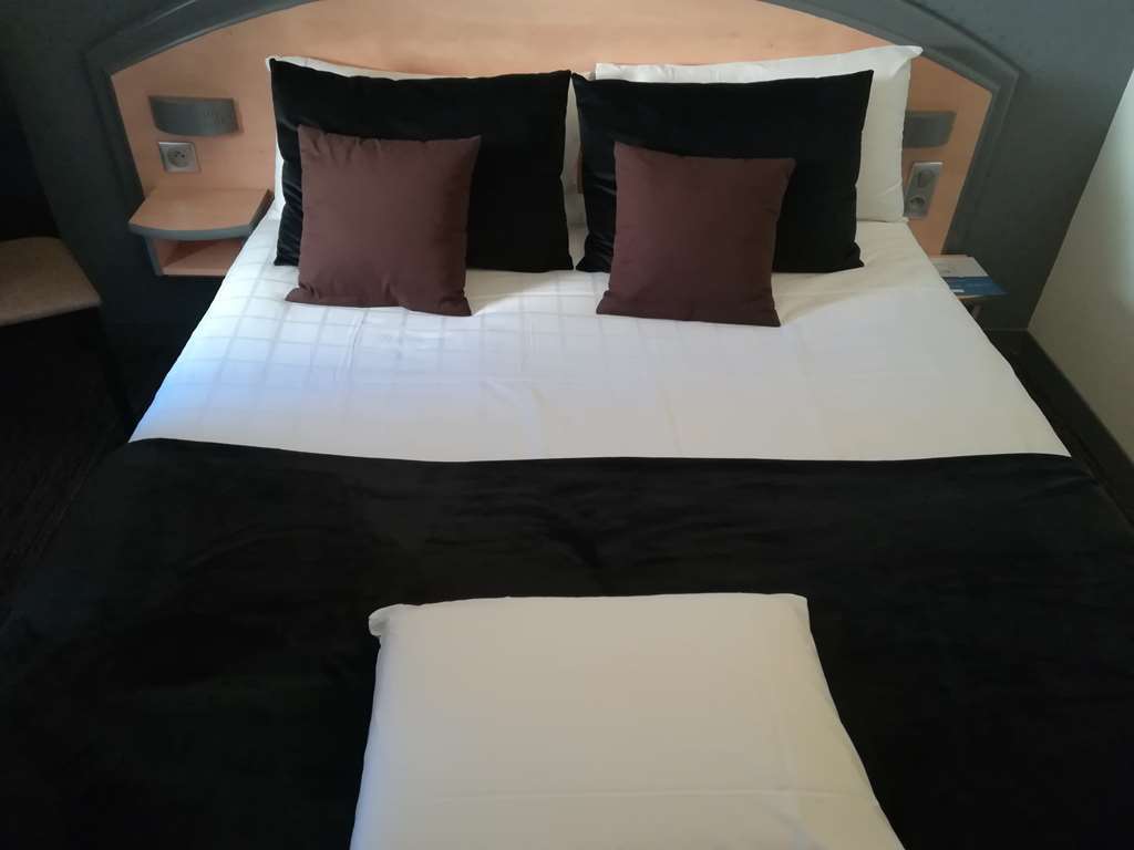 Hotel Kyriad Brive Ouest Ruang foto
