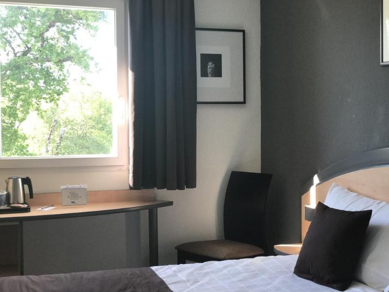 Hotel Kyriad Brive Ouest Bagian luar foto